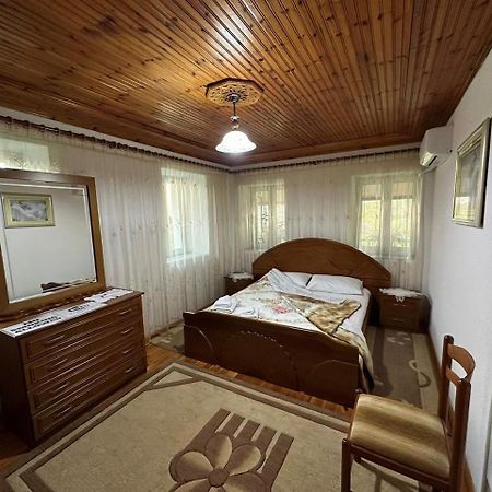 Geri Guesthouse Gjirokastër Buitenkant foto