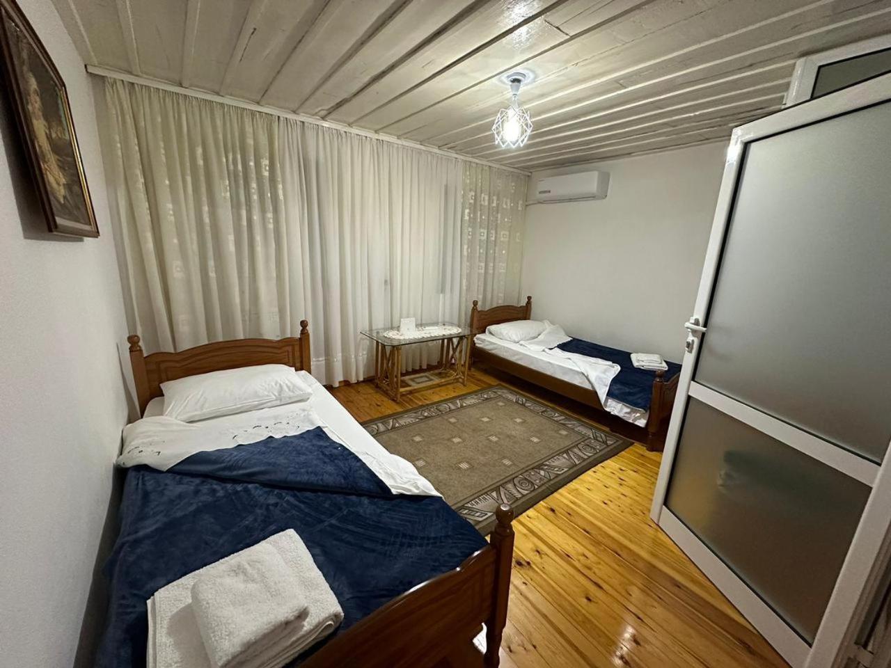 Geri Guesthouse Gjirokastër Buitenkant foto