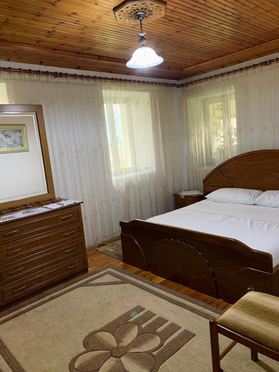 Geri Guesthouse Gjirokastër Buitenkant foto