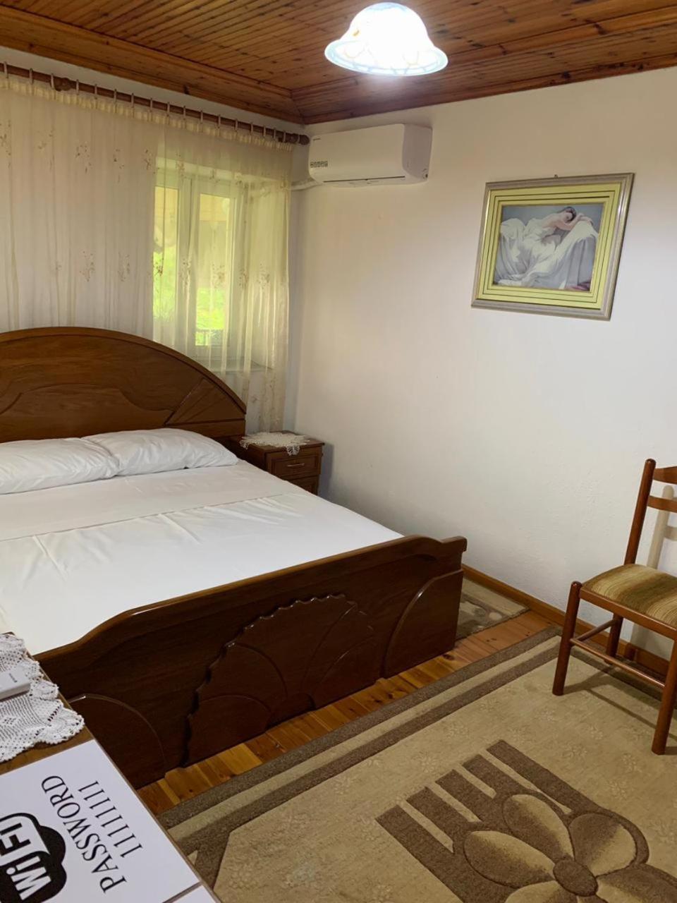 Geri Guesthouse Gjirokastër Buitenkant foto