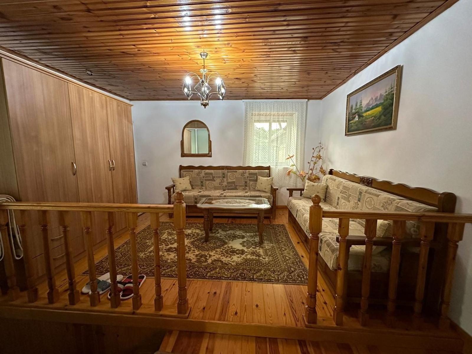 Geri Guesthouse Gjirokastër Buitenkant foto